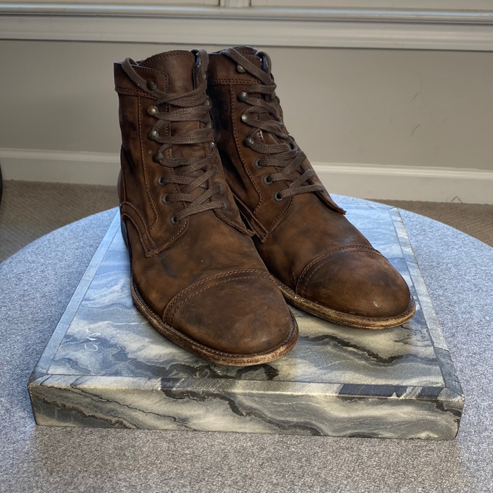 Kenneth Cole New York Brown Boots Size 10